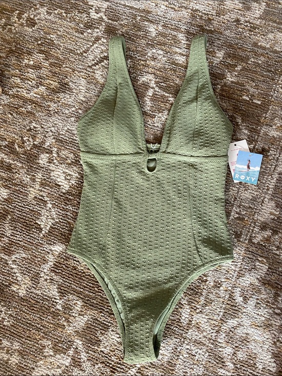 Roxy Other - Roxy Women’s Olive Green Textured One-Piece Swimsuit
